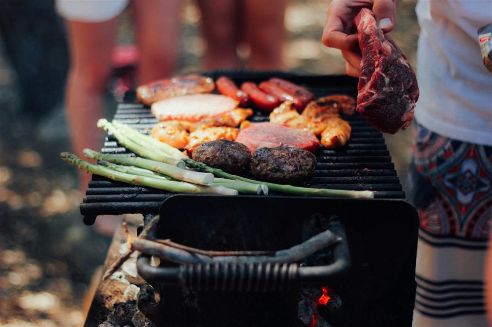 How to Use a Park Charcoal Grill - How to Use a Charcoal Grill at a Park